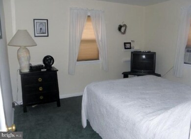 102 Dickinson Rd, Glassboro, NJ 08028 - photo 3