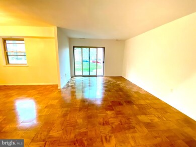 2205 Greenery Ln unit T2, Silver Spring, MD 20906 - photo 2