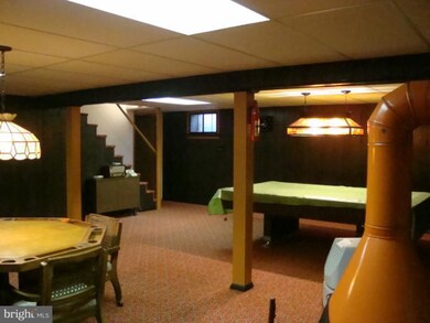 16602 Mosby Dr, Williamsport, MD 21795 - photo 3