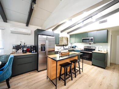 760 Locust St, Redding, CA 96001 - photo 4