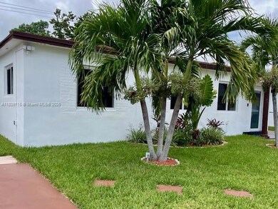 330 W 40th Place, Hialeah, FL 33012 - photo 3