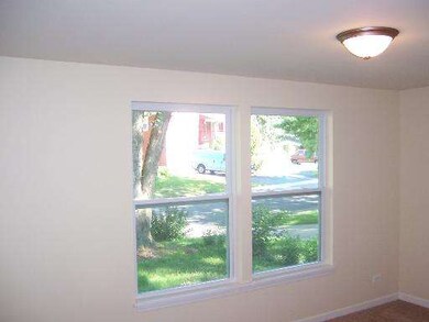 402 Amarillo Ct, Carpentersville, IL 60110 - photo 7