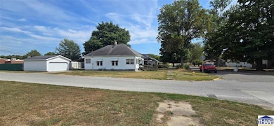 1059 Blackman St, Clinton, IN 47842 - photo 2