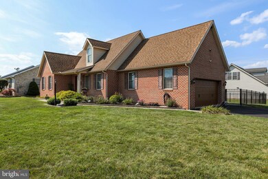287 Martina Dr, Chambersburg, PA 17201 - photo 4