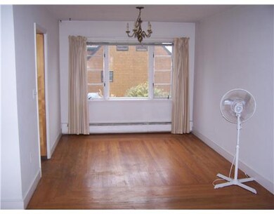 467 Wolcott Ave, Middletown, RI 02842 - photo 5