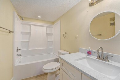 11505 7th Way N unit 2303, Saint Petersburg, FL 33716 - photo 5