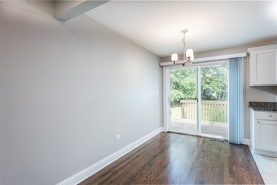 803 Flossmoor Ave, Waukegan, IL 60085 - photo 4