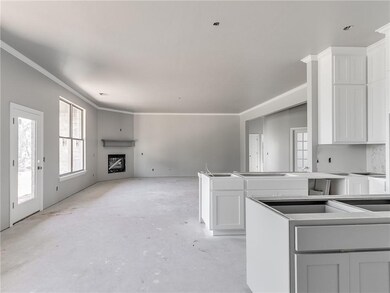 2500 NE 15th St, Moore, OK 73160 - photo 2