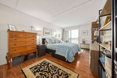 Captain Cove's Condominiums unit 909, Quincy, MA 02169 - photo 6