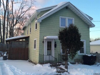 4 Zoar Ave, Colonie, NY 12205 - photo 2