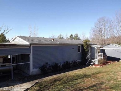 1942 Meadowlands Dr, Asheboro, NC 27205 - photo 3