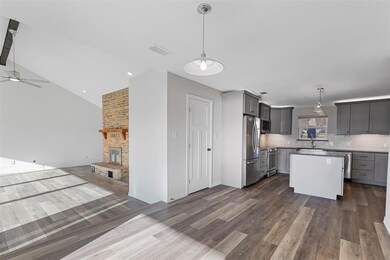 1274 Murls Lake Dr, Weatherford, TX 76085 - photo 4