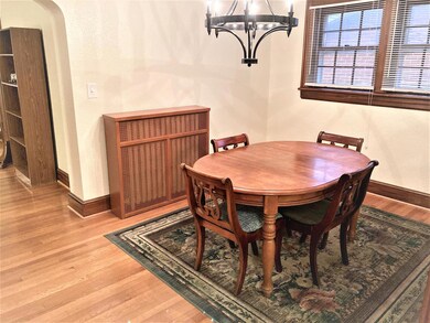 wakefield dining room 1