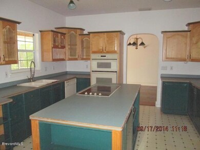 Curtis Kitchen