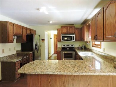4 BEDROOMS, 3 BATHS