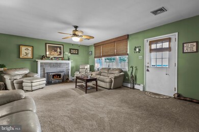 1243 Lower State Rd, Chalfont, PA 18914 - photo 2