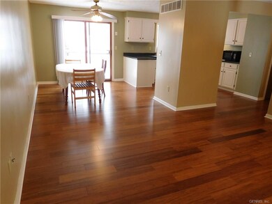 Open floor plan!  New hardwood bamboo flooring thr