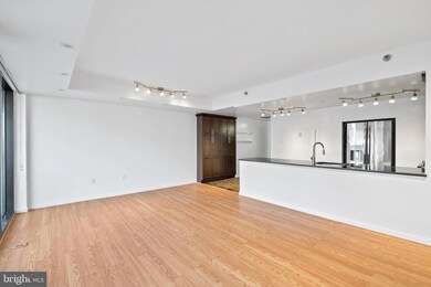 The Atrium unit 930, Arlington, VA 22209 - photo 7
