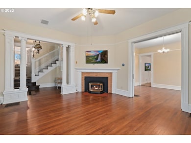 403 S School St, Newberg, OR 97132 - photo 3