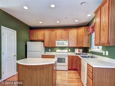 8122 Mississippi Rd, Laurel, MD 20724 - photo 3