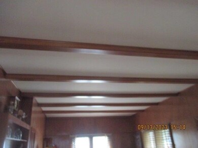Beamed ceiling in LR