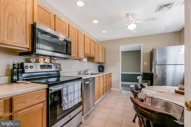 611 Delancey Place, Claymont, DE 19703 - photo 4