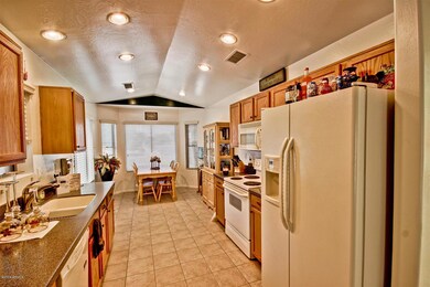 10232 E Knowles Ave, Mesa, AZ 85209 - photo 6