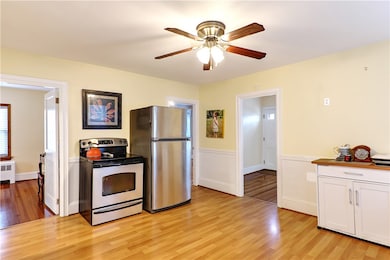 Bright kitchen