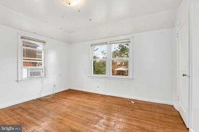 657 Emerson St NE, Washington, DC 20017 - photo 6