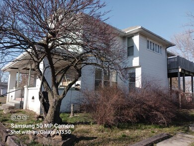 Towards 7th Street Side, Note 2nd Story Deck