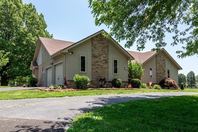 RE_1906 N Prairie Ct-01