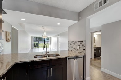 2741 Village Blvd unit 1040, West Palm Beach, FL 33409 - photo 4