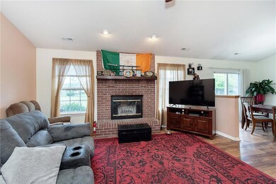 9694 Barrhill Ct, Fishers, IN 46038 - photo 5