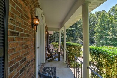 111 Chapman Dr, Hendersonville, NC 28792 - photo 2