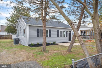 16 Contact Ct, Middle River, MD 21220 - photo 2