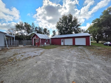 1575 Bowling Green Rd E, Bradner, OH 43406 - photo 5