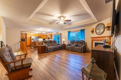 4607 S Ridgeview Ave (17 of 30)