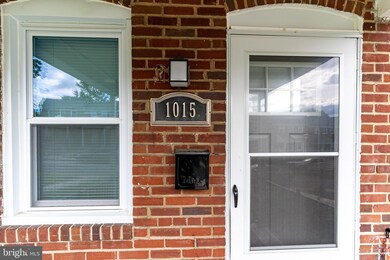 1015 Lyndhurst St, Baltimore, MD 21229 - photo 3