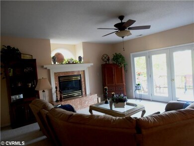 Den/Family/Great Room - Family room with natural g