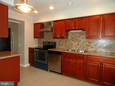 18501 Sparrows Point Place, Germantown, MD 20874 - photo 4