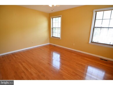 5206 Stonehedge Rd unit 6, Edison, NJ 08820 - photo 7