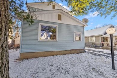 45 N Merrimac St, Pontiac, MI 48340 - photo 3