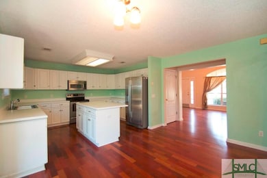 Very functional and clean kitchen with lots of sto