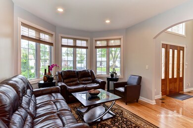 2044 Birch St, Des Plaines, IL 60018 - photo 6