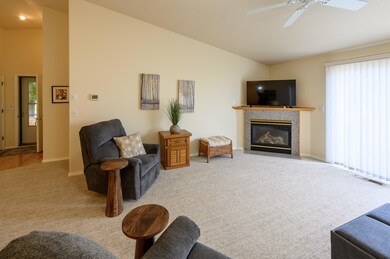 3706 SW Sam Snead Ct, Redmond, OR 97756 - photo 5