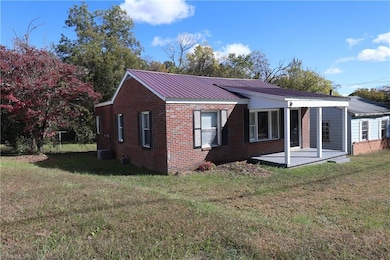 328 Acme St, Reidsville, NC 27320 - photo 2
