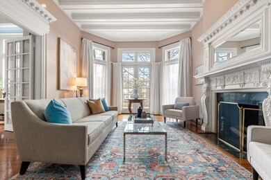 287 Kent St unit 1, Brookline, MA 02446 - photo 2