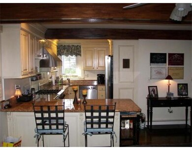 211 Chestnut St unit 211, Franklin, MA 02038 - photo 2