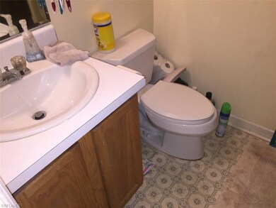 2ND FLOOR BATHROOM