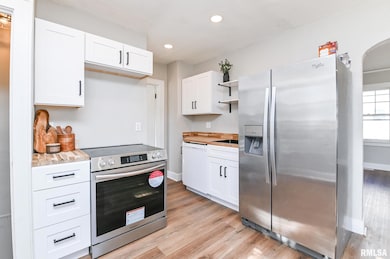 1229 S 8th St, Pekin, IL 61554 - photo 3